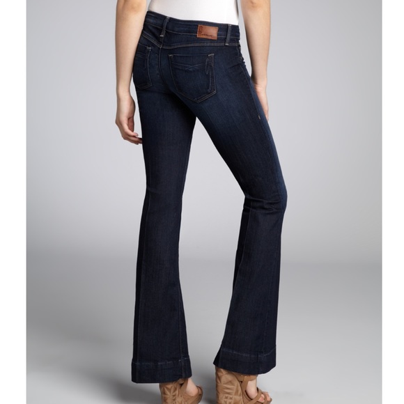 heels with bootcut jeans